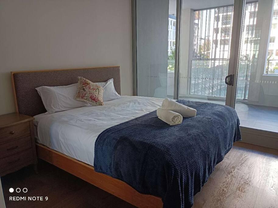 Olympic Park Next To Stadium 2b2b1p1study Apartment