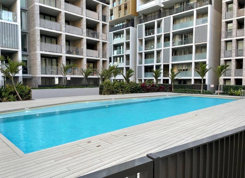 Olympic Park Next To Stadium 2b2b1p1study Apartment